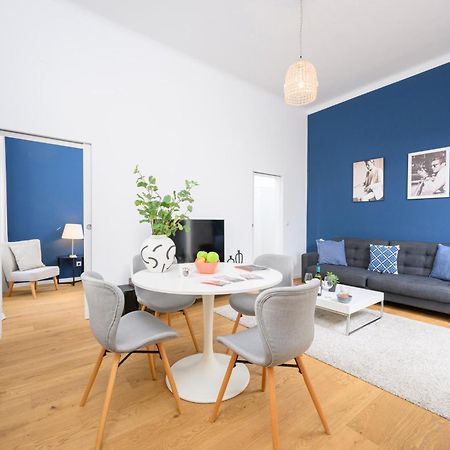 Apartement In Der Stadt Wina Bagian luar foto