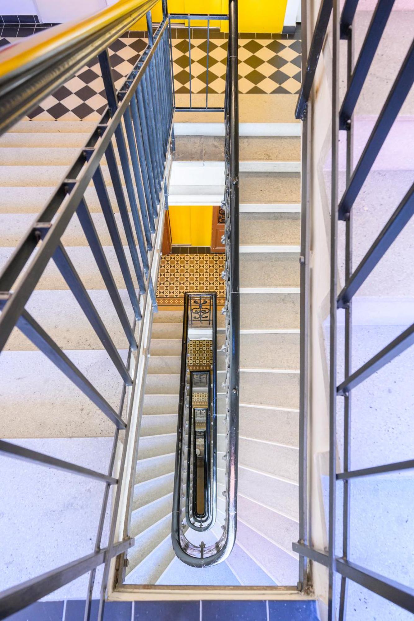 Apartement In Der Stadt Wina Bagian luar foto